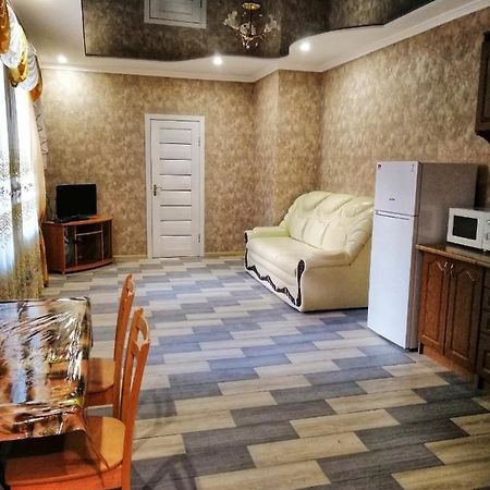 Посуточная Аренда В Центре Кропивницкого Apartment Kropyvnytskyi Bagian luar foto