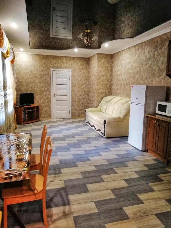 Посуточная Аренда В Центре Кропивницкого Apartment Kropyvnytskyi Bagian luar foto